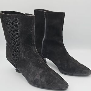 Caparros Black Suede Heeled Boots Baddie, Goth, Maximalist Size 7.5